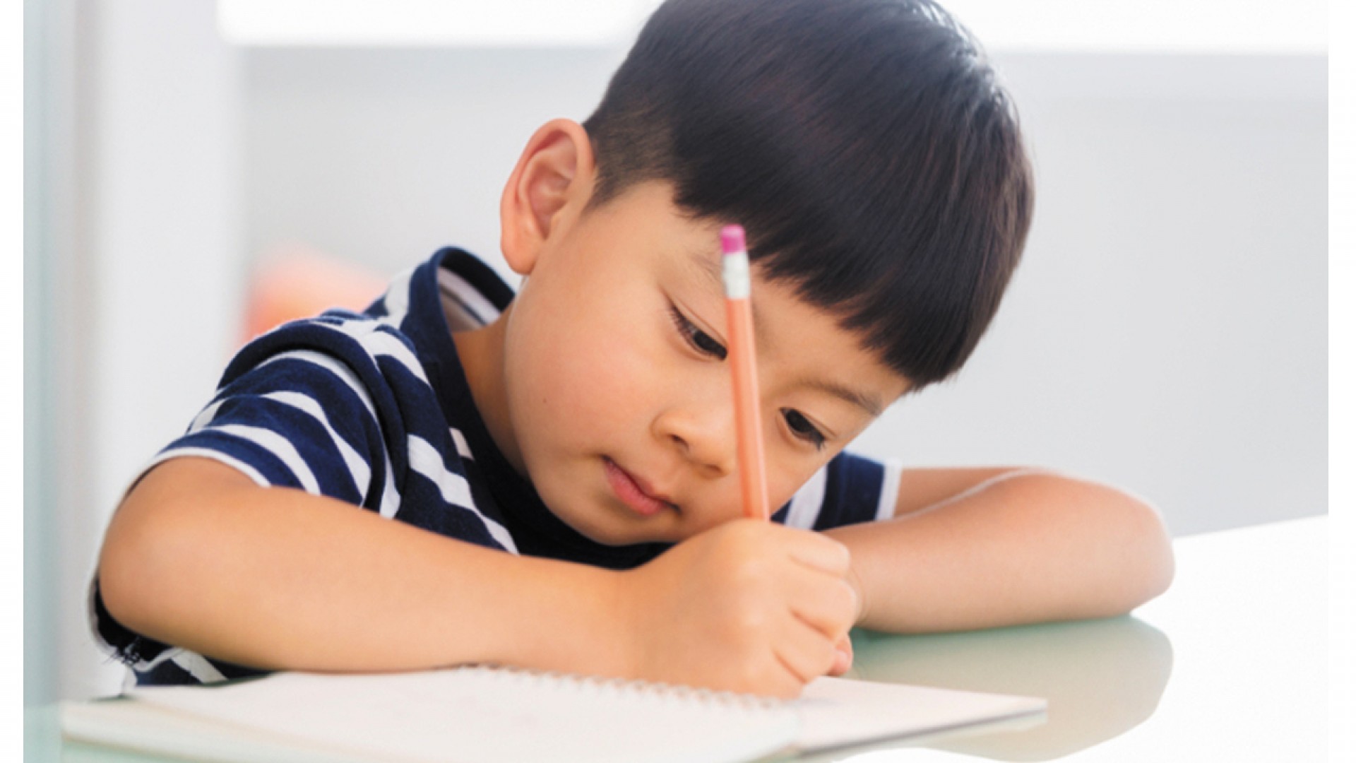 Học tiếng Anh cho trẻ em lớp 3: Bí quyết cải thiện kỹ năng viết đơn giản