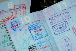 Visa cho phép nhập cảnh vào quốc gia nào đó trong một khoảng thời gian quy định (Nguồn: TripSavvy)