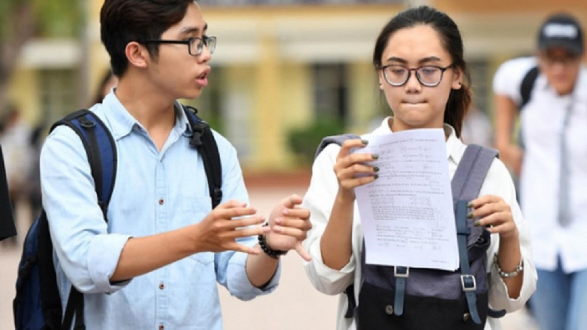 Cẩm nang dành cho tân sinh viên trường Khoa học Xã hội và Nhân văn Thành phố Hồ Chí Minh 