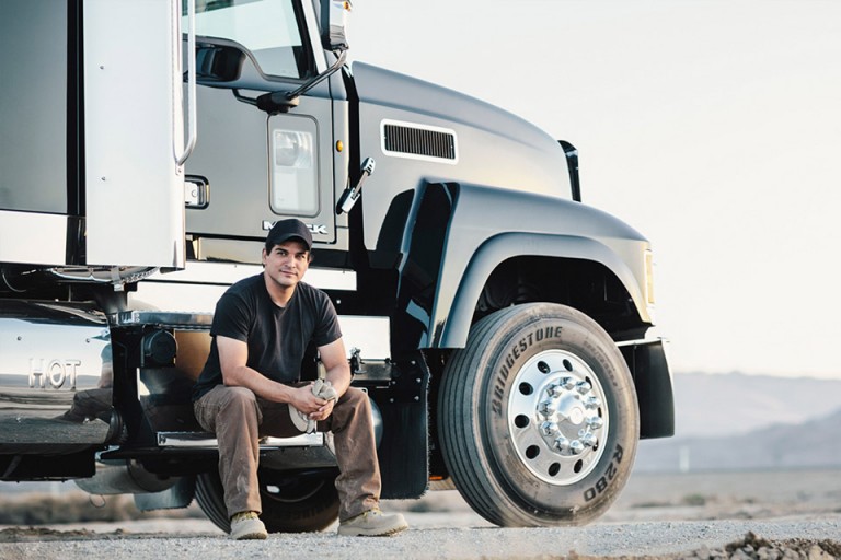 Việc làm ở Canada: Tài xế xe tải