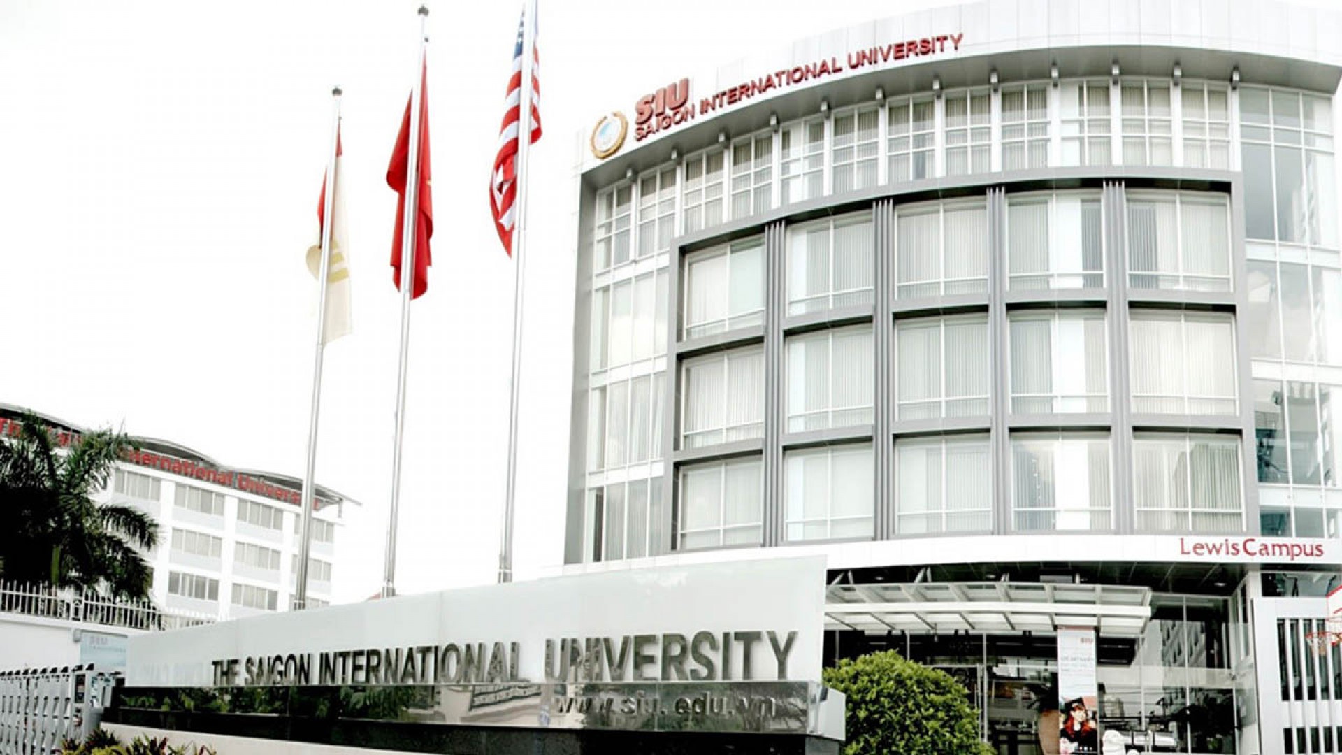 Đại học Quốc tế Sài Gòn đón sinh viên bằng những suất học bổng siêu hấp dẫn