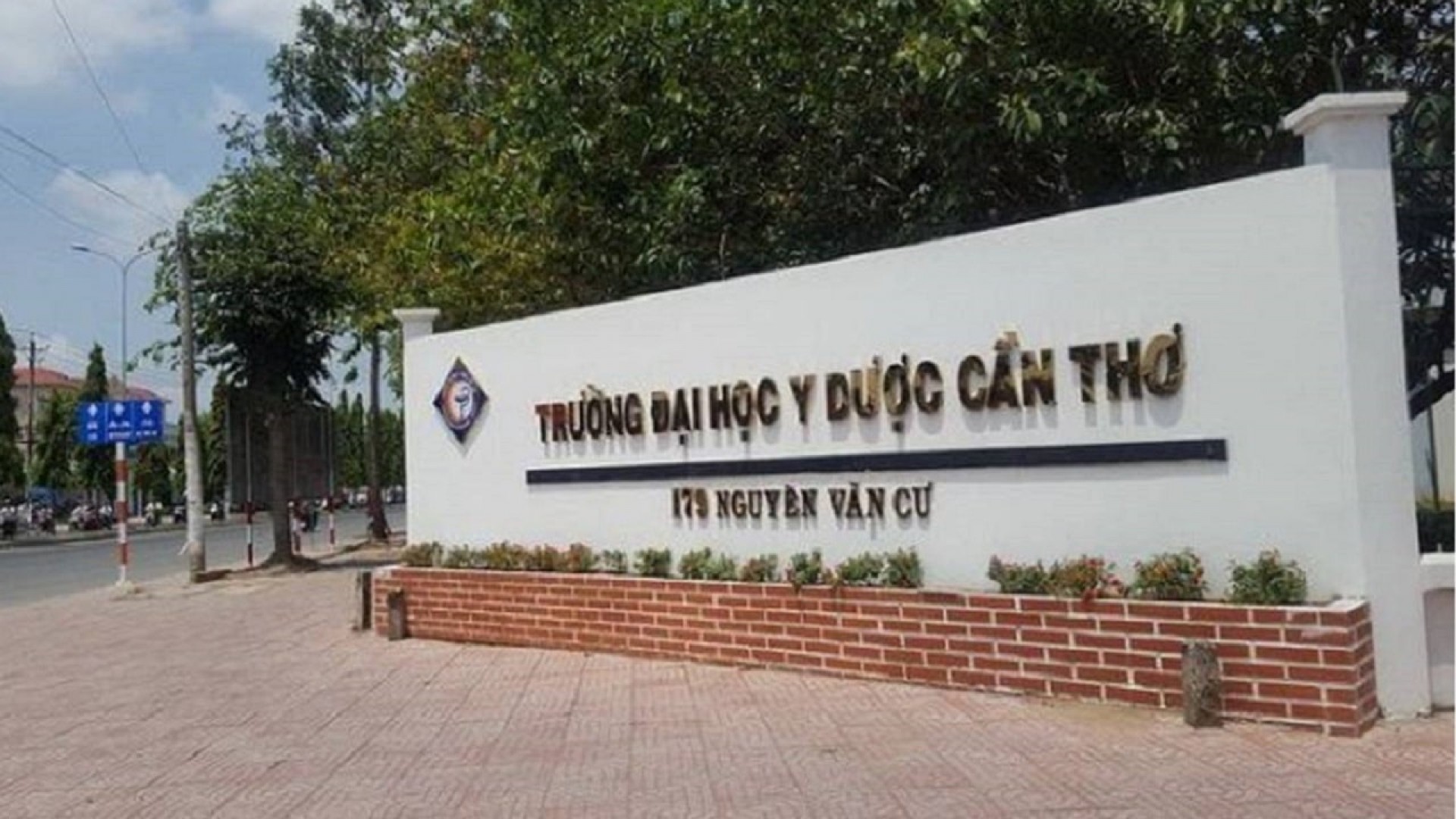 Sau khai giảng năm học 2019 - 2020, Đại học Y Dược Cần Thơ ...