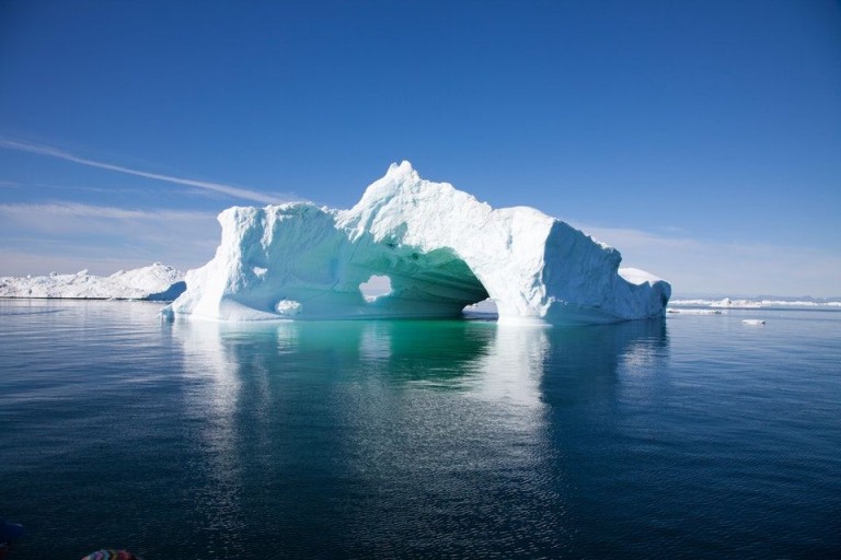 Bạn đã biết nghĩa của cụm the tip of the iceberg? (Nguồn: Pinterest)
