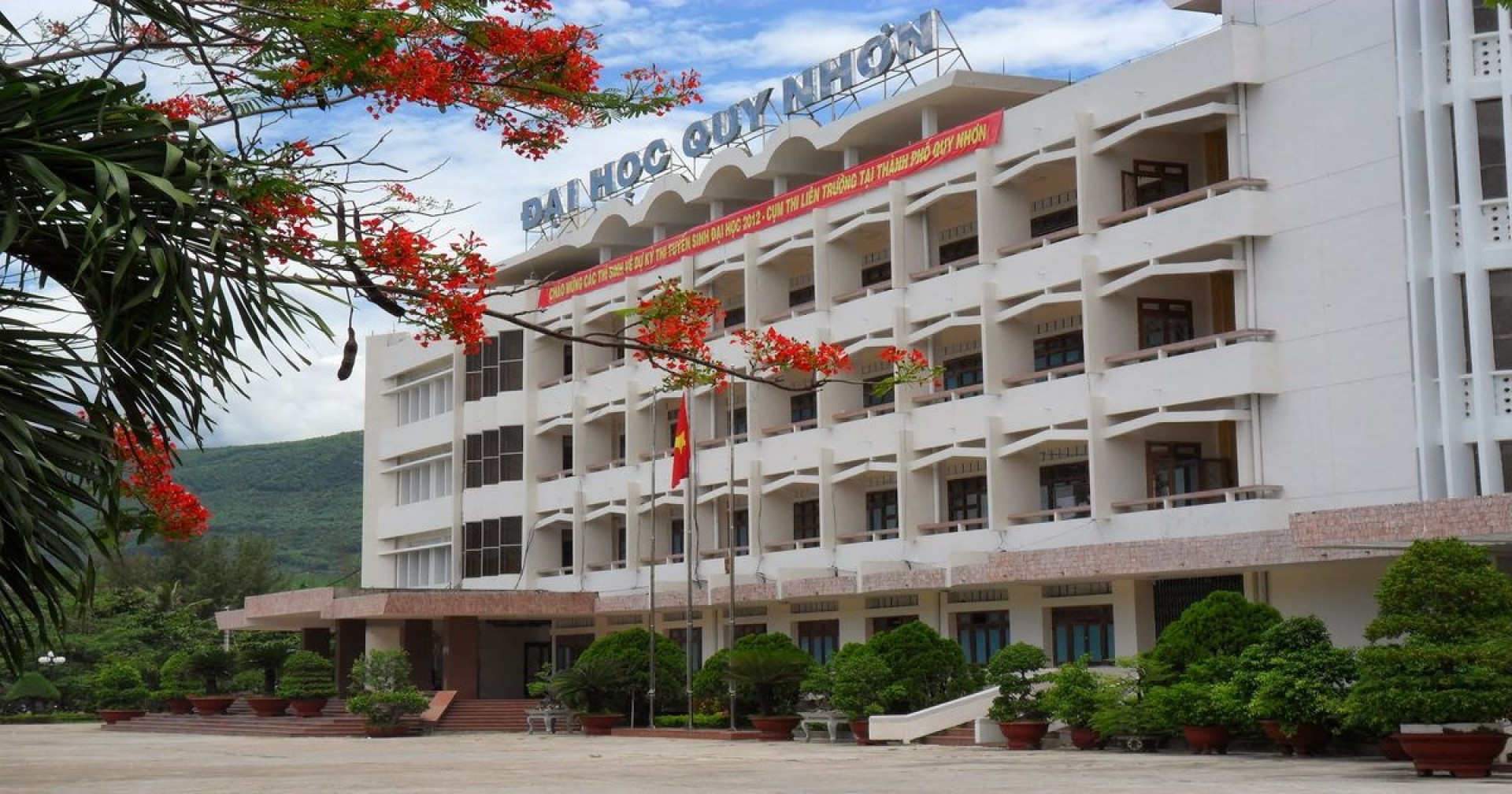 Điều gì thu hút sinh viên đến với Đại học Quy Nhơn?