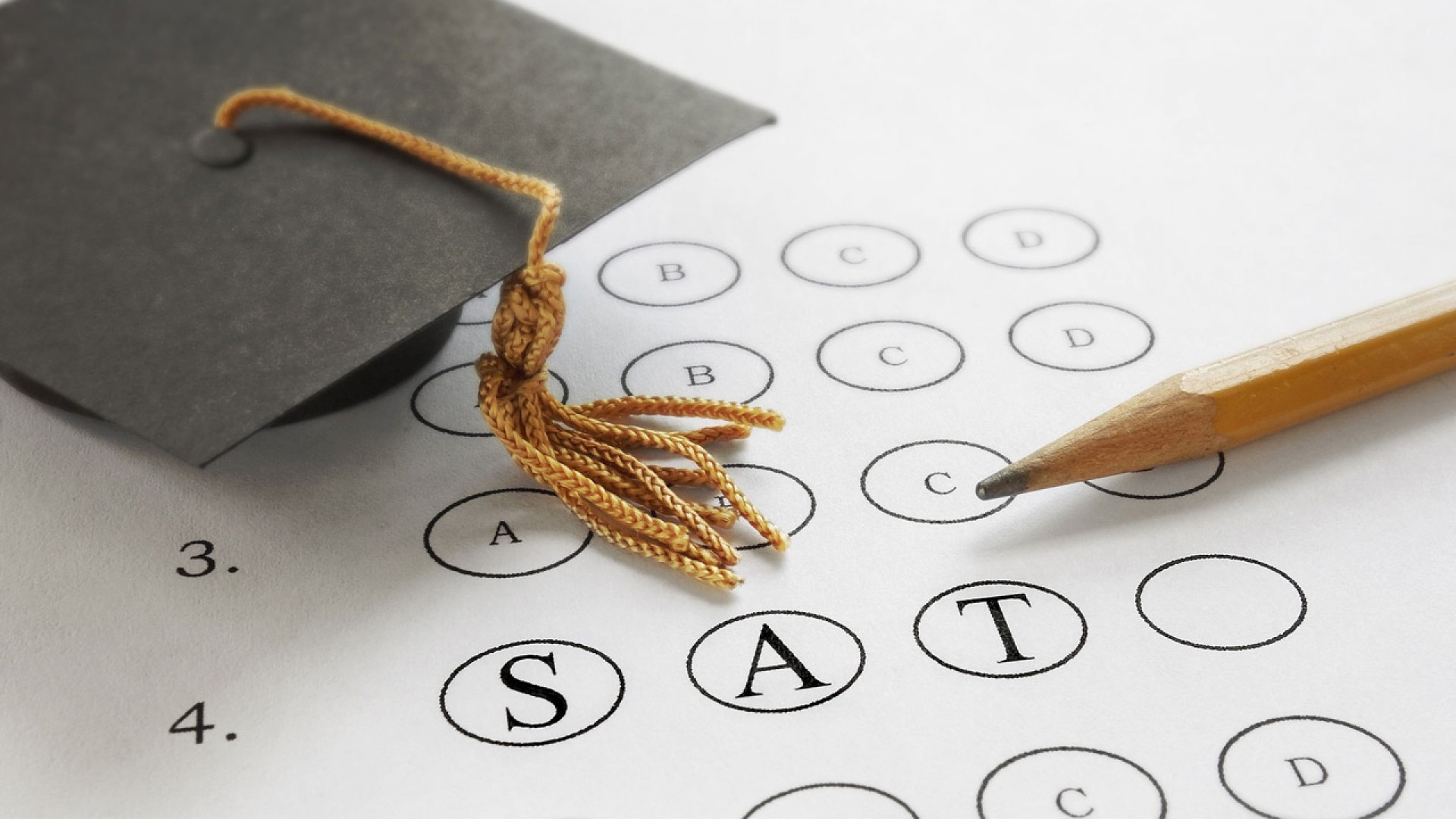 Kỳ thi SAT là gì? Có dễ để chinh phục số điểm tuyệt đối?