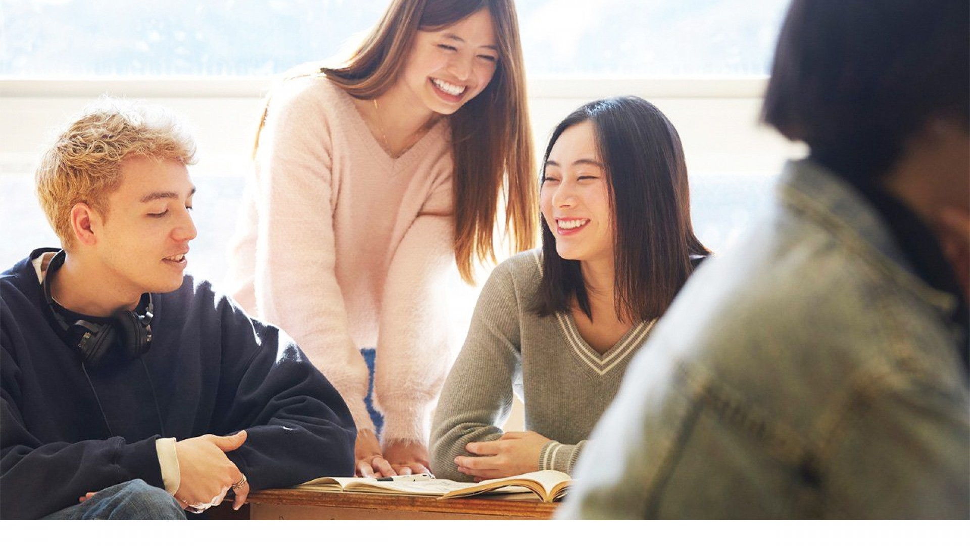 Học giao tiếp tiếng Nhật: Những tuyệt chiêu giúp bạn xây dựng kỹ năng phát triển hội thoại