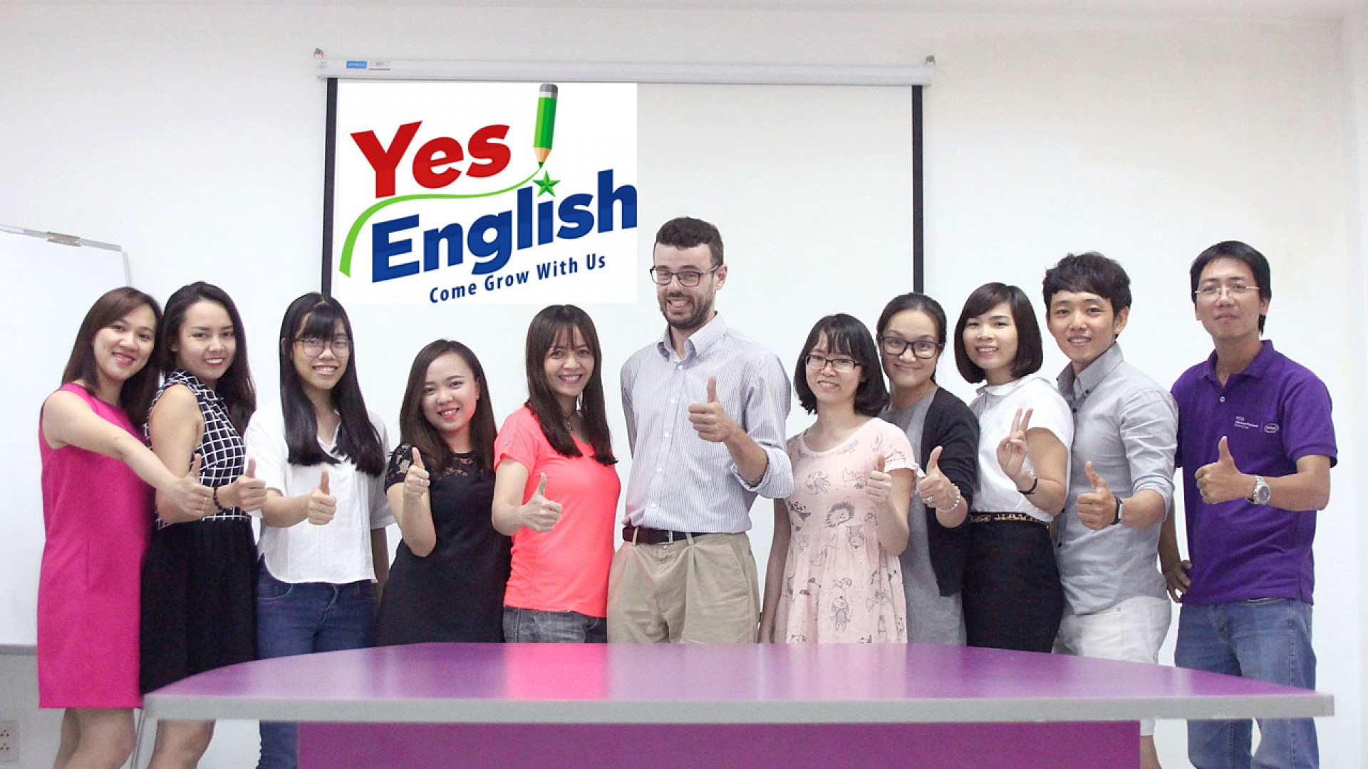 Thuê gia sư và đến Trung tâm Yes English học nhóm: Đâu mới là giải pháp dành cho bạn?