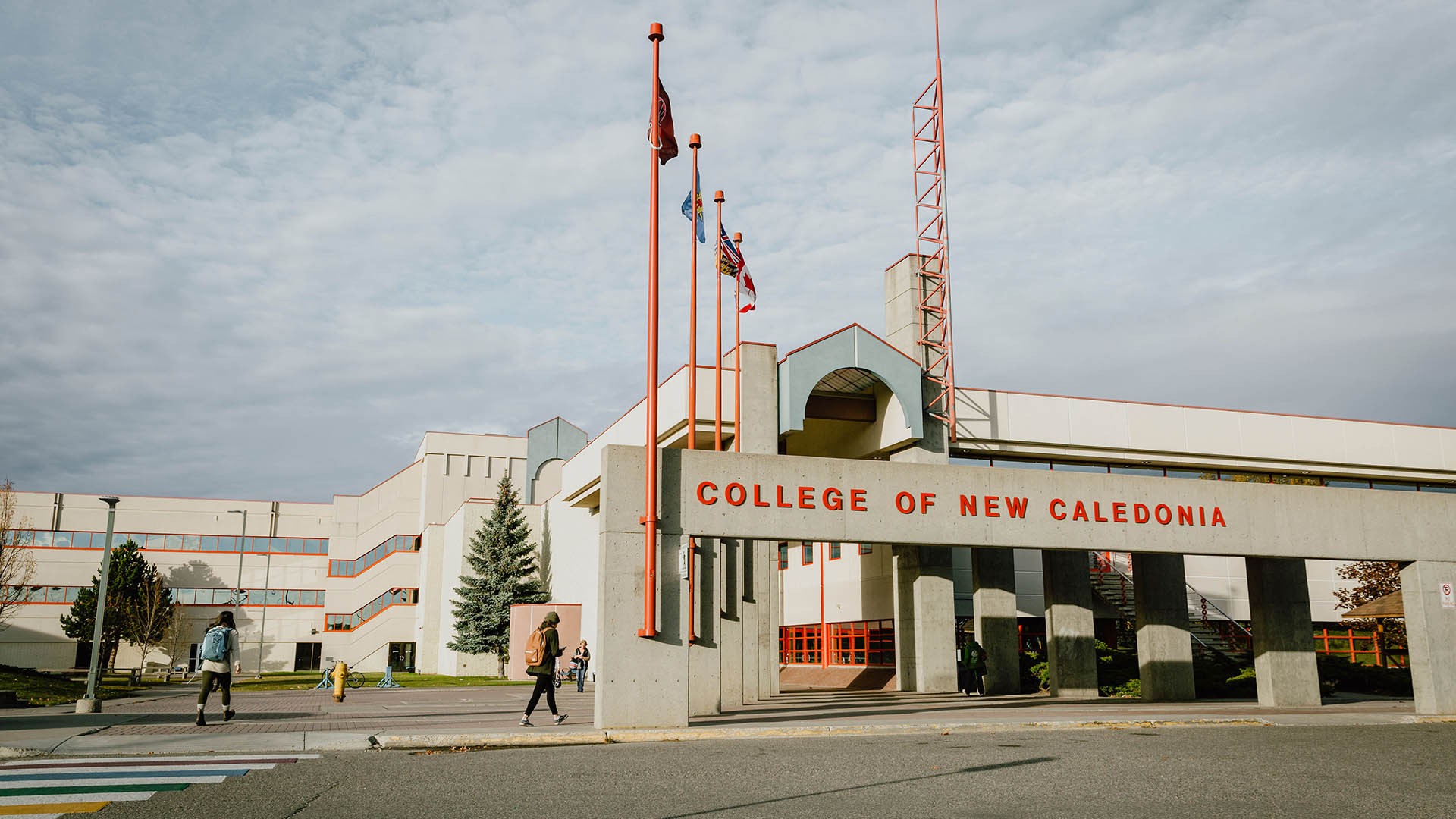 Có nên du học cao đẳng Canada tại College of New Caledonia không?