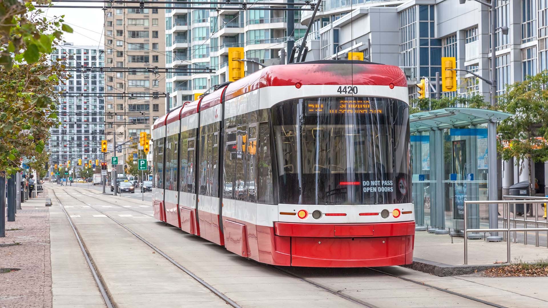 Cách sử dụng phương tiện đi lại công cộng khi du học Canada Toronto