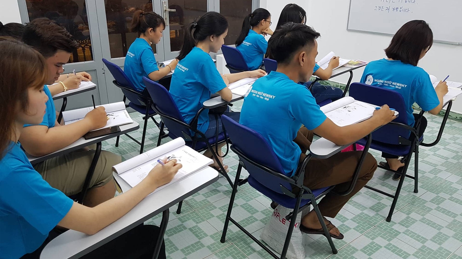 Trung tâm Tiếng Hàn Newsky: địa chỉ học tiếng Hàn cho người đi làm không thể bỏ qua