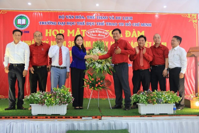 Tọa đàm tri ân các thế hệ thầy cô giáo nhân ngày nhà giáo Việt Nam 20/11 (Nguồn: daotao-vhttdl)