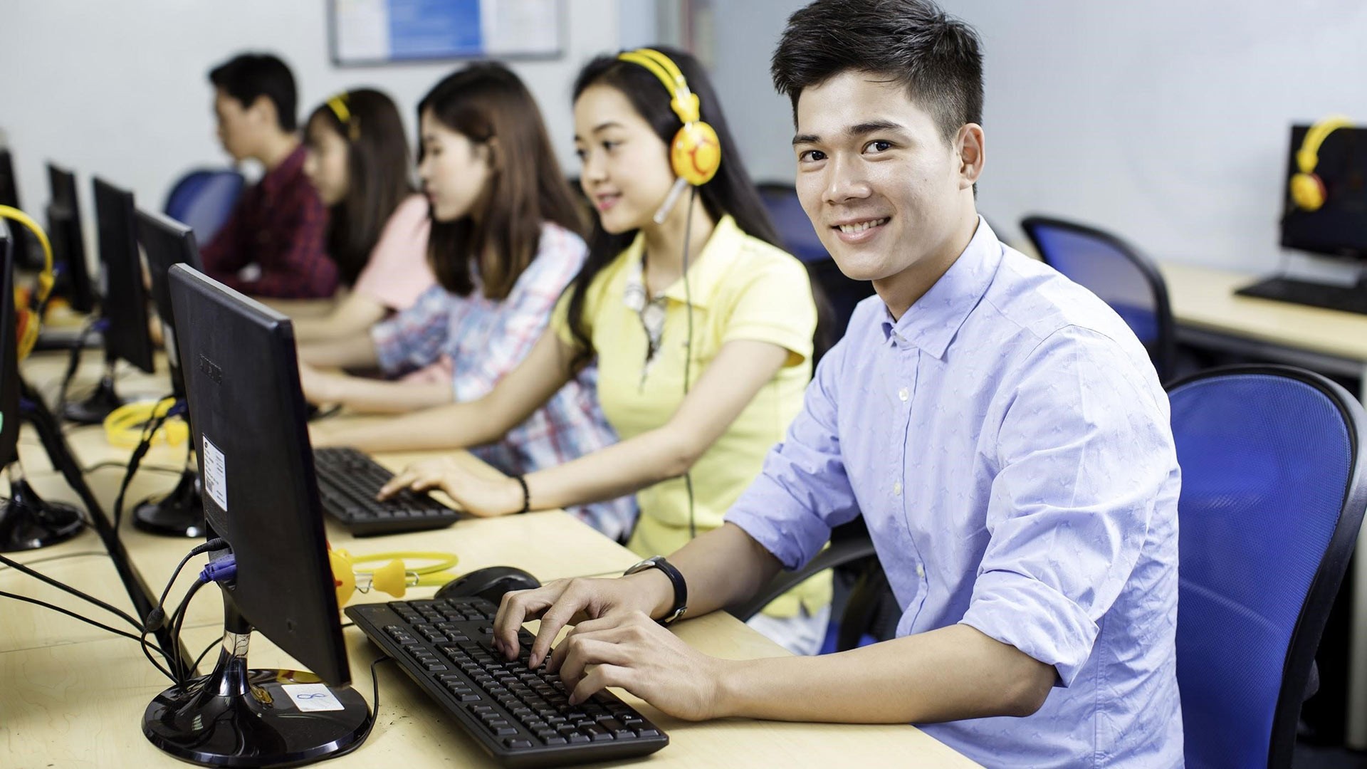 Top 12 khóa học tiếng Anh giao tiếp online hiệu quả