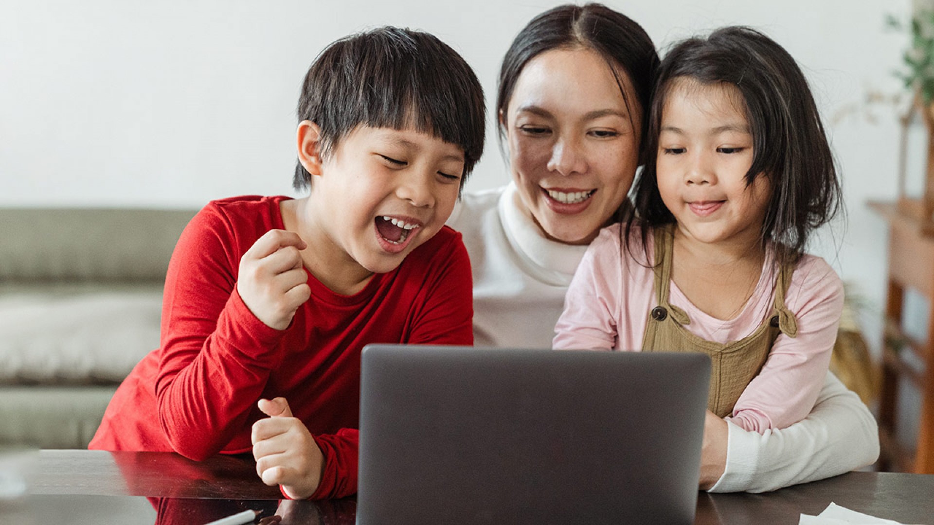 Học tiếng Anh online cho trẻ em: Những địa chỉ phụ huynh nên đầu tư