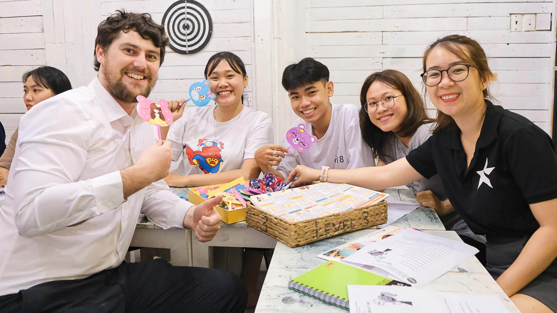 4 trung tâm dạy tiếng Anh giao tiếp với người nước ngoài Quận Tân Phú bạn cần biết