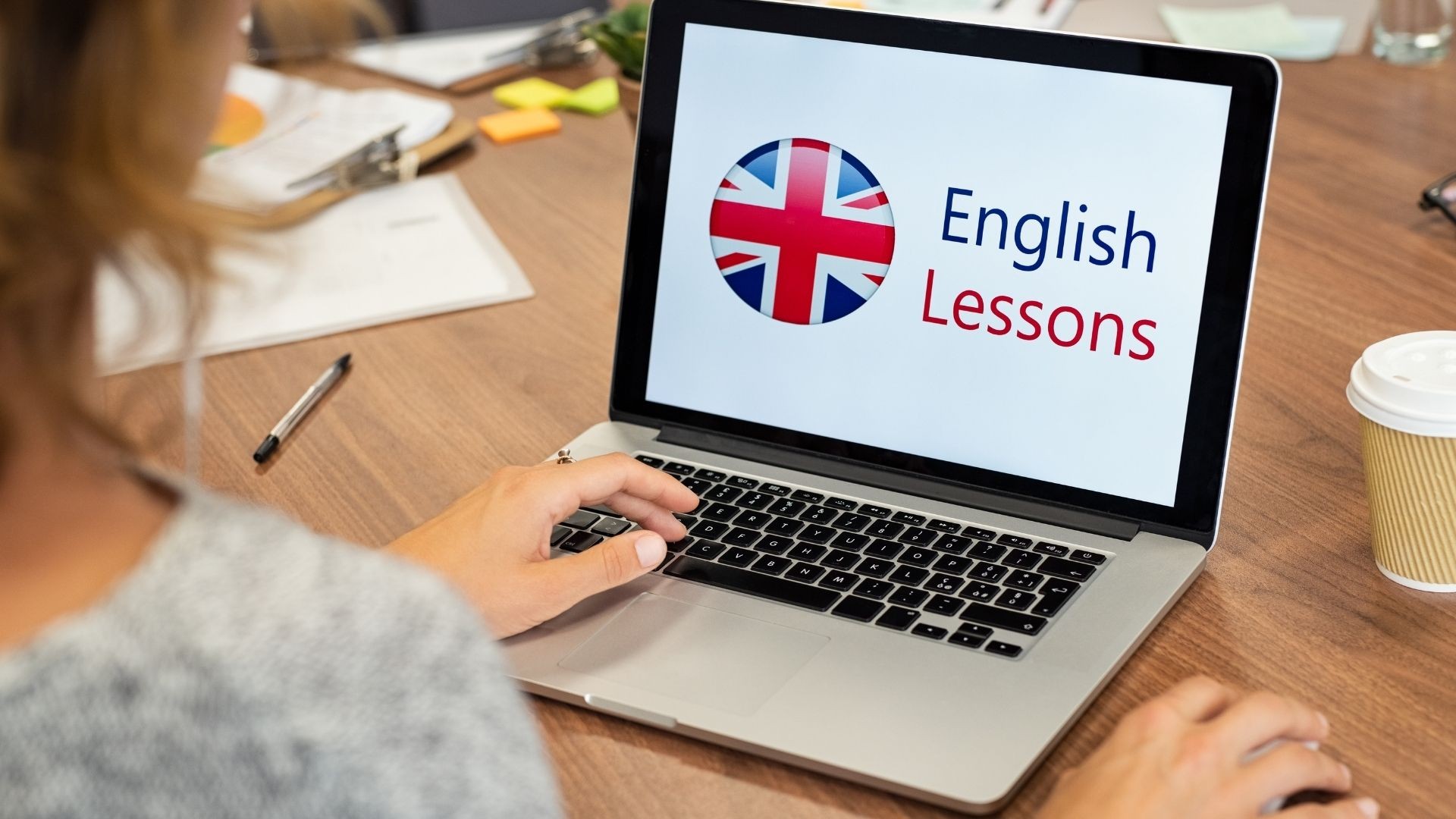 Góc giải đáp: Học tiếng Anh trực tuyến với người nước ngoài ở đâu tốt?