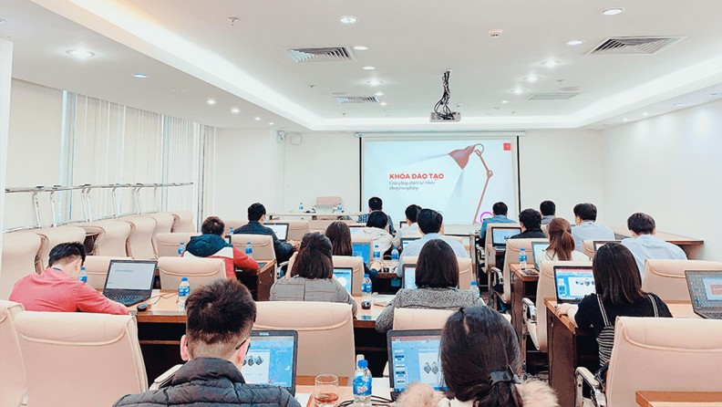 9Slide - Trung tâm Thiết kế Slide Powerpoint số 1 Việt Nam