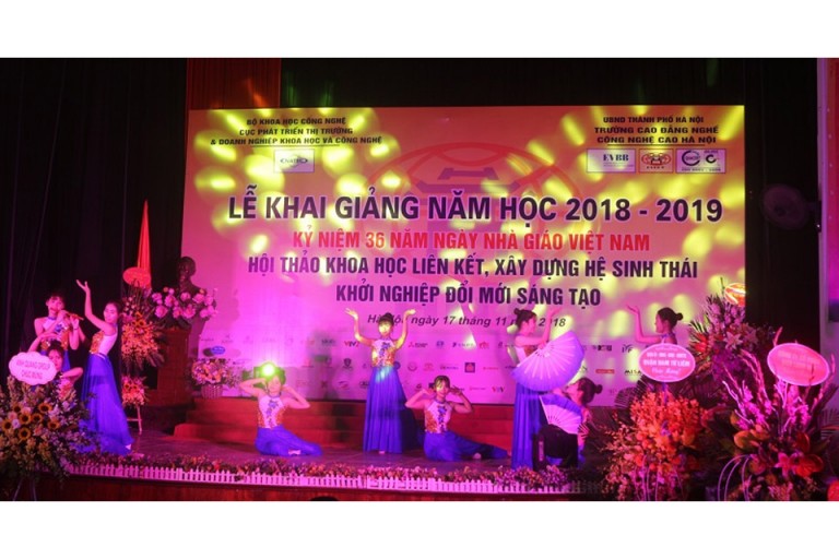  Kỉ niệm 36 năm Ngày Nhà giáo Việt Nam và Hội thảo liên kết, xây dựng hệ sinh thái khởi nghiệp đổi mới sáng tạo. 
