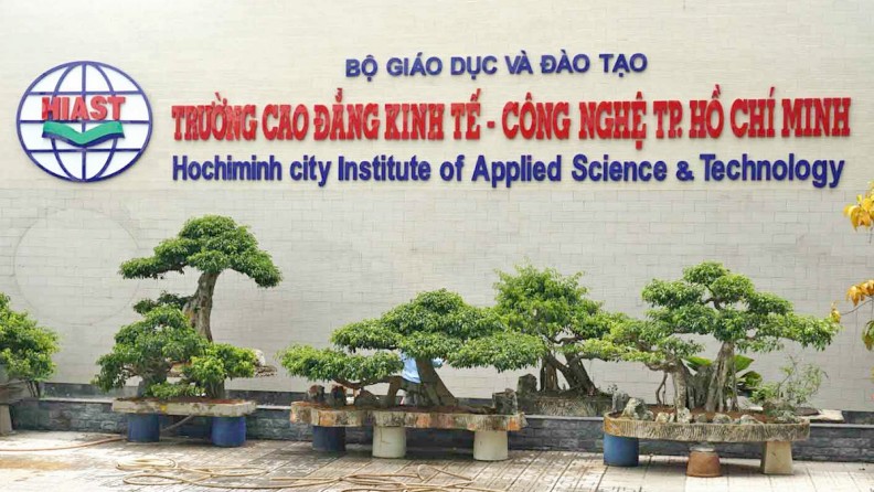 Trường Cao Đẳng Kinh Tế - Công Nghệ TP HCM